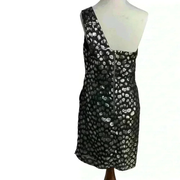 Gianni Bini Y2K One Shoulder black with metallic silver threaded spots-size 10 - Picture 3 of 11